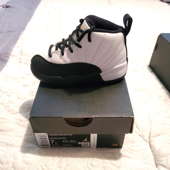 Jordan 12 size 7c - Picture 1 of 2
